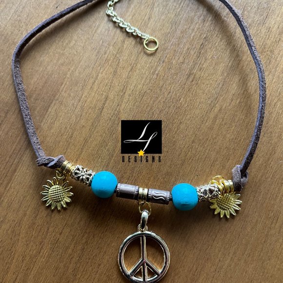 lf Designs: Peace in Sunflowers Choker Collar - Picture 3 of 7